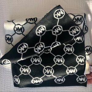 Michael Kors scarf. Gently used. Like new.